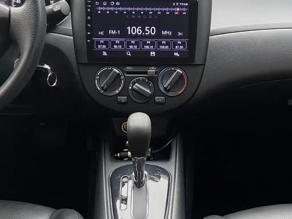Nissan Tiida — миниатюра 11