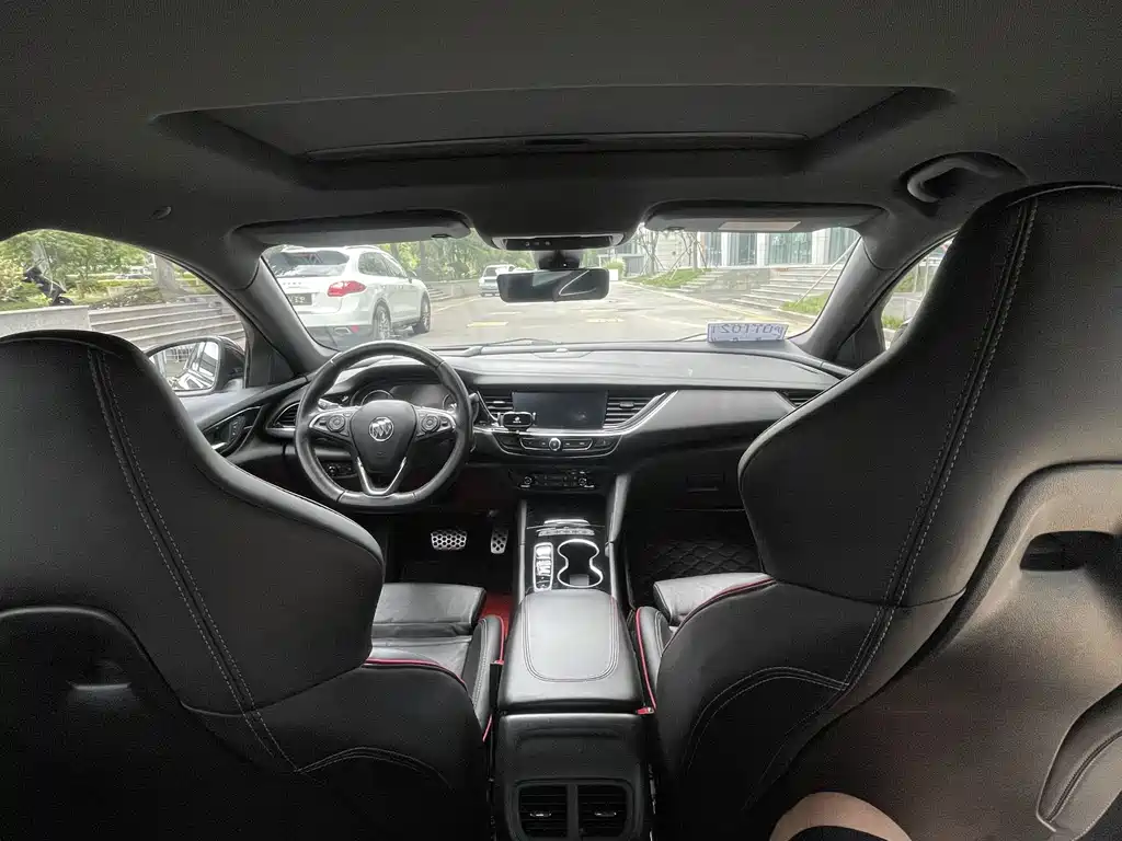 Buick Regal — миниатюра 18