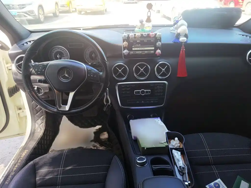 Mercedes-Benz A-Class (Import) — миниатюра 13