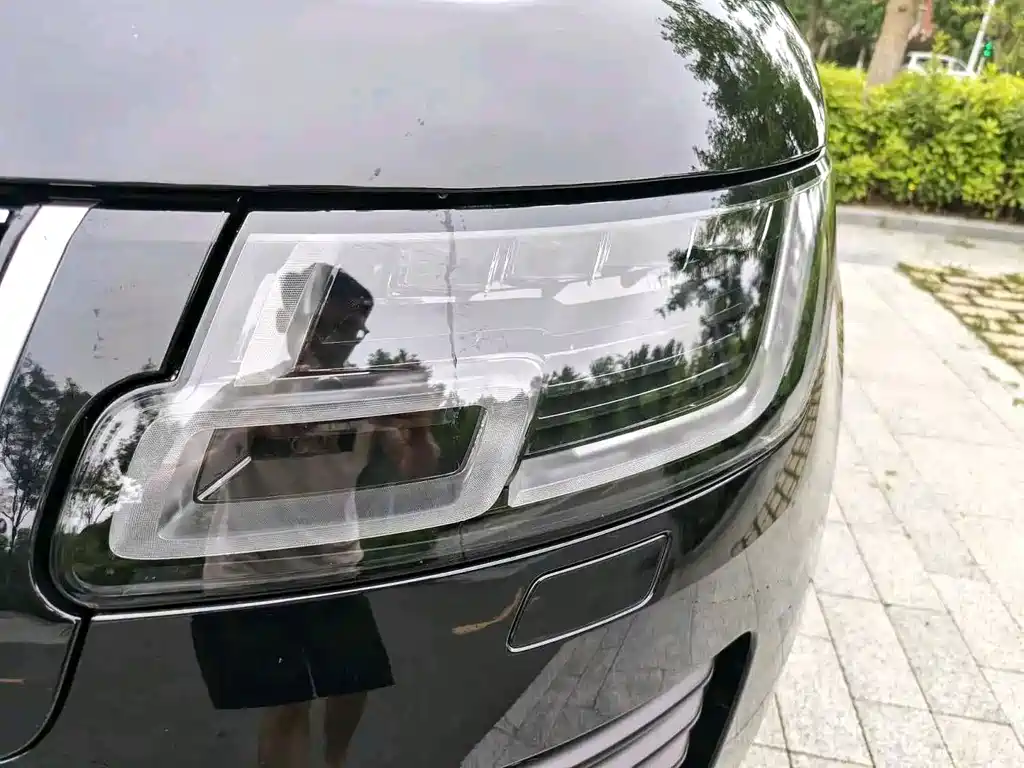 Land Rover Range Rover — миниатюра 4