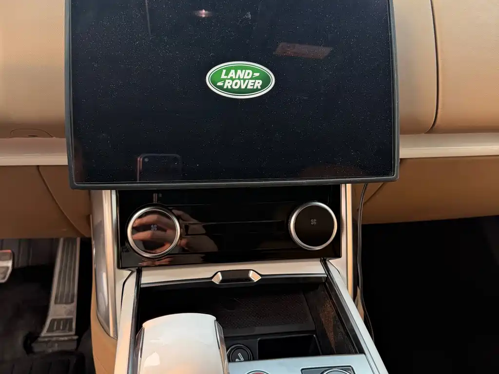 Land Rover Range Rover — миниатюра 9
