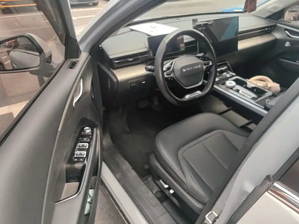 Wuling Xingguang — миниатюра 16