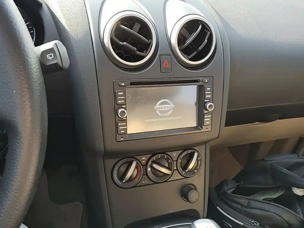 Nissan Qashqai — миниатюра 13