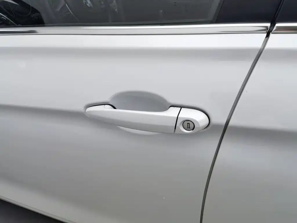 BMW 3 Series — миниатюра 18