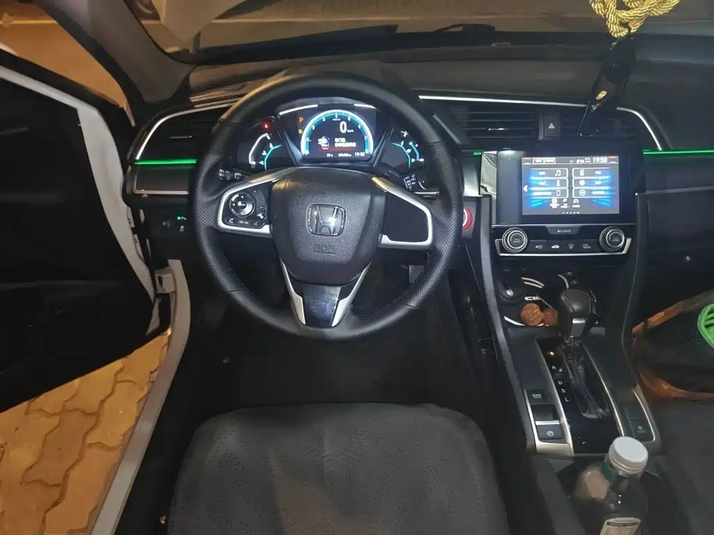 Honda Civic — миниатюра 6