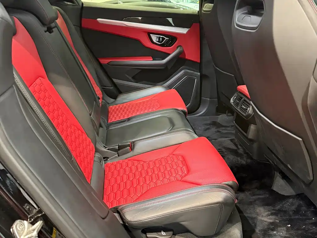 Lamborghini Urus — миниатюра 10