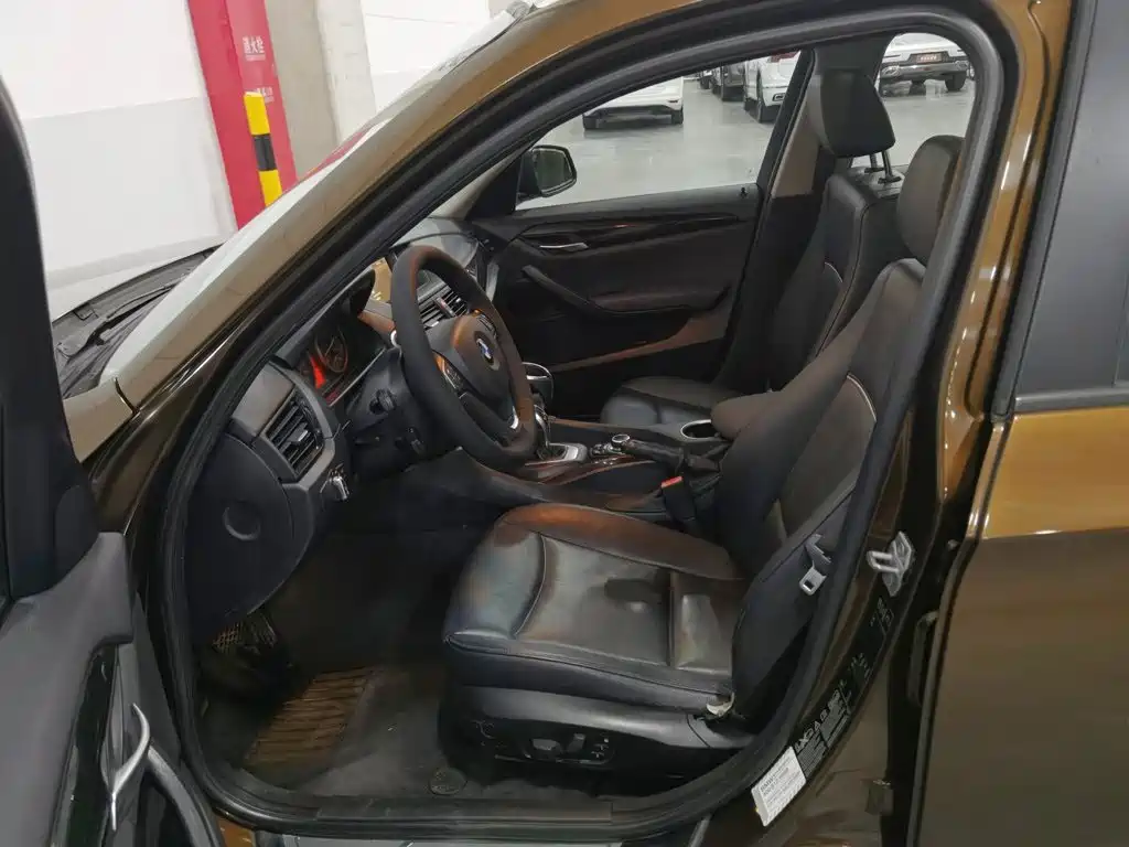 BMW X1 — миниатюра 10