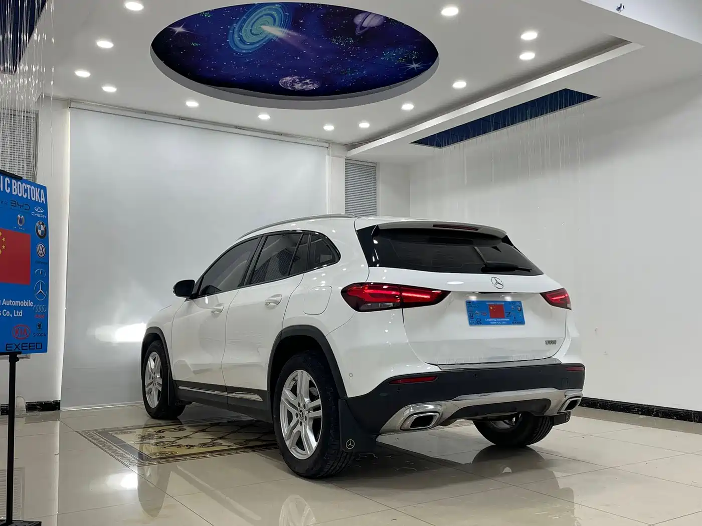 Mercedes-Benz GLA 2021 Белый из Китая