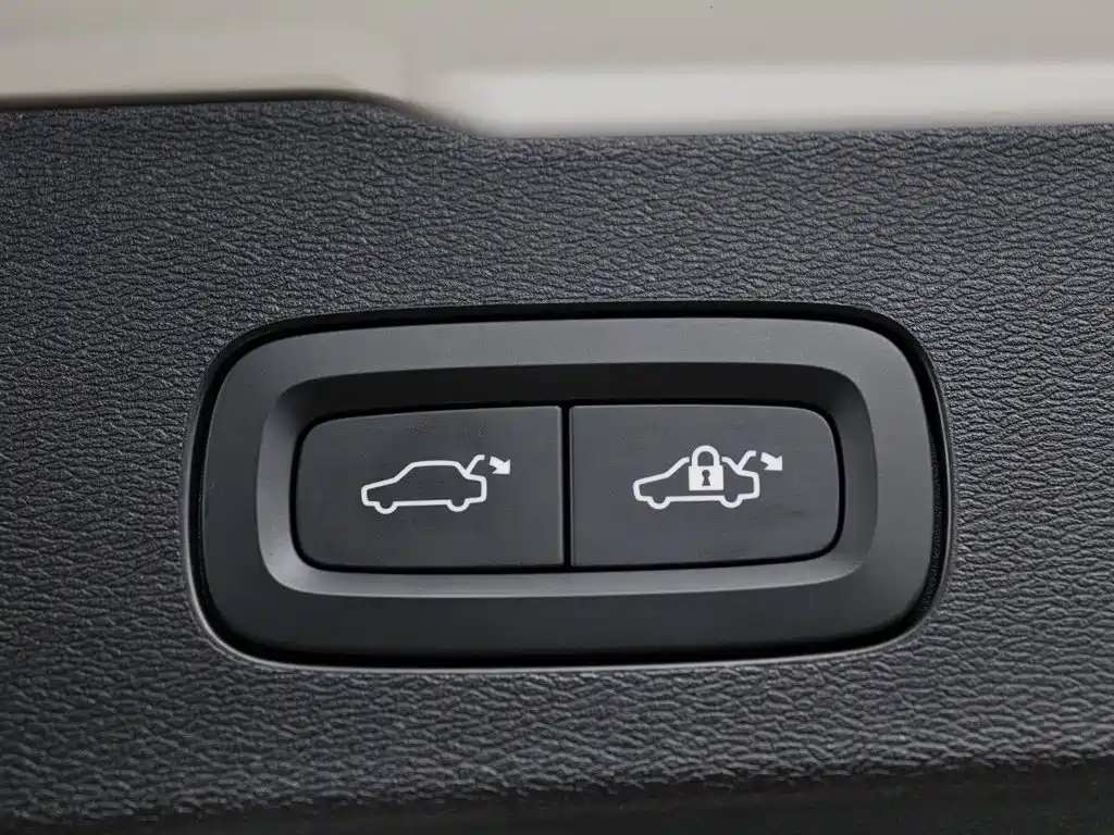 Volvo V60 — миниатюра 10