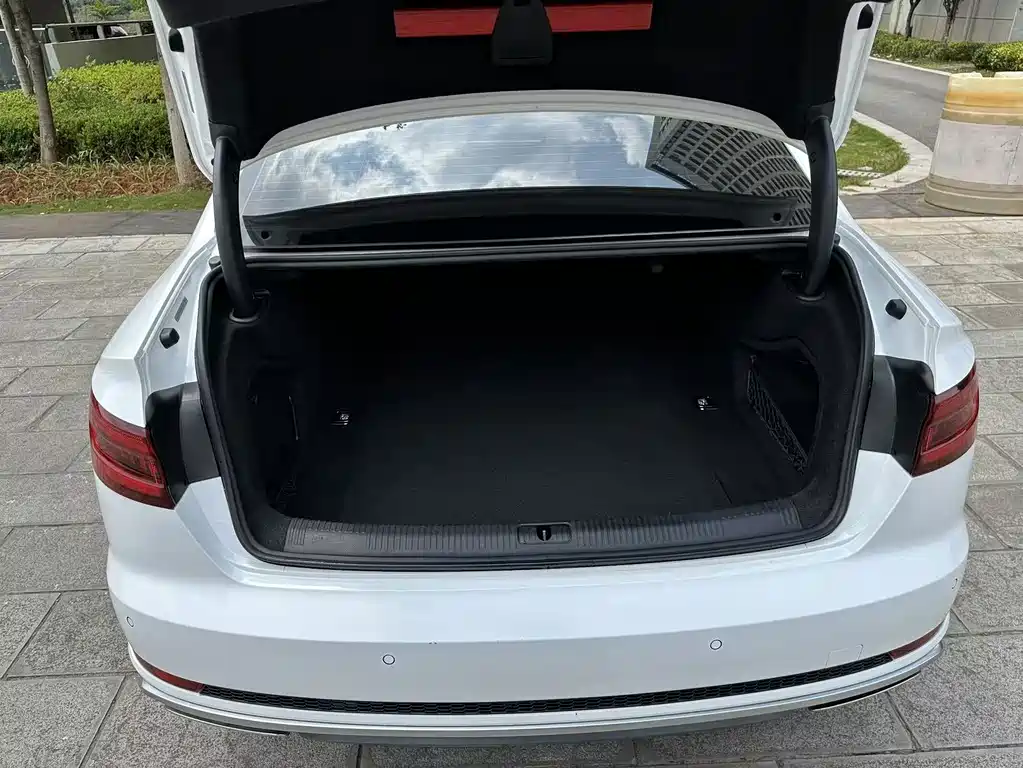 Audi A4L — миниатюра 39