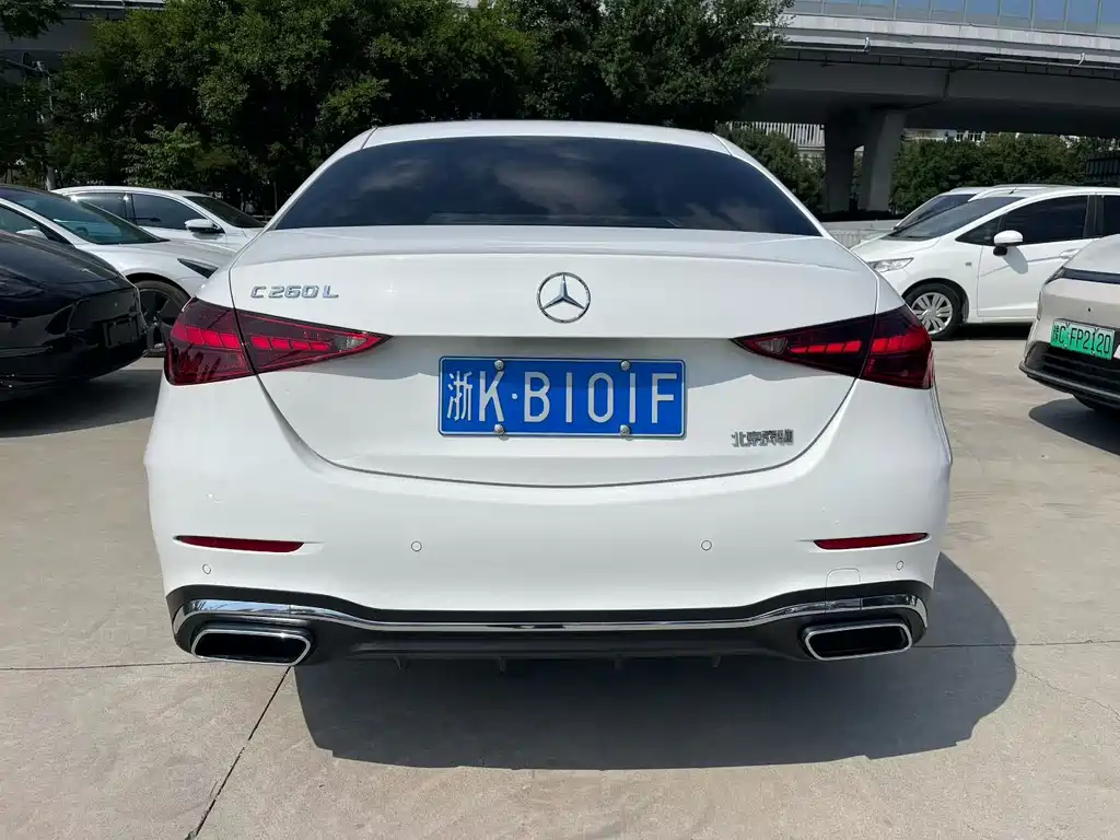 Mercedes-Benz C-Class — миниатюра 3