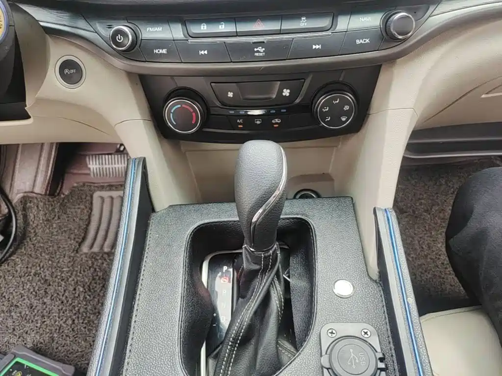 Buick Excelle — миниатюра 10