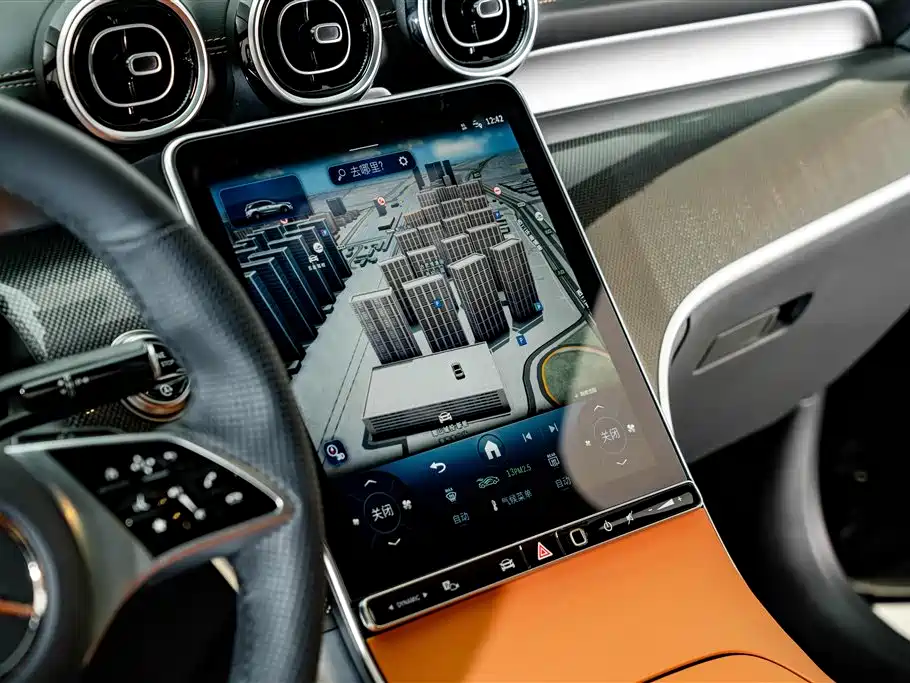 Mercedes-Benz GLC — миниатюра 12