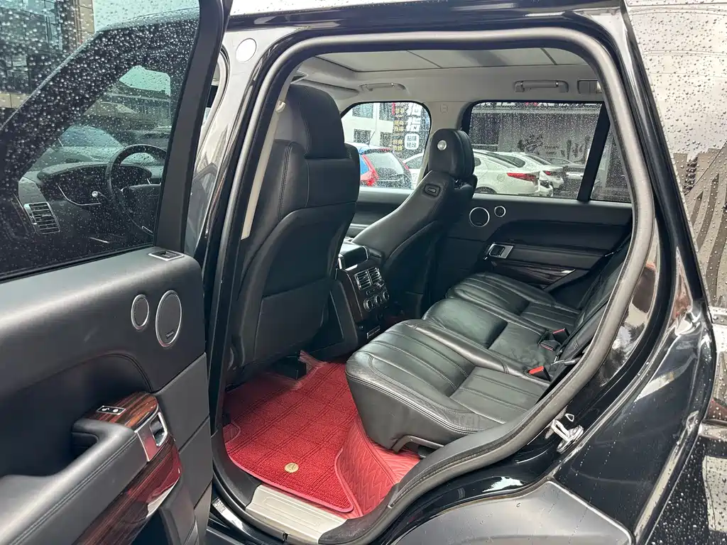Land Rover Range Rover — миниатюра 4