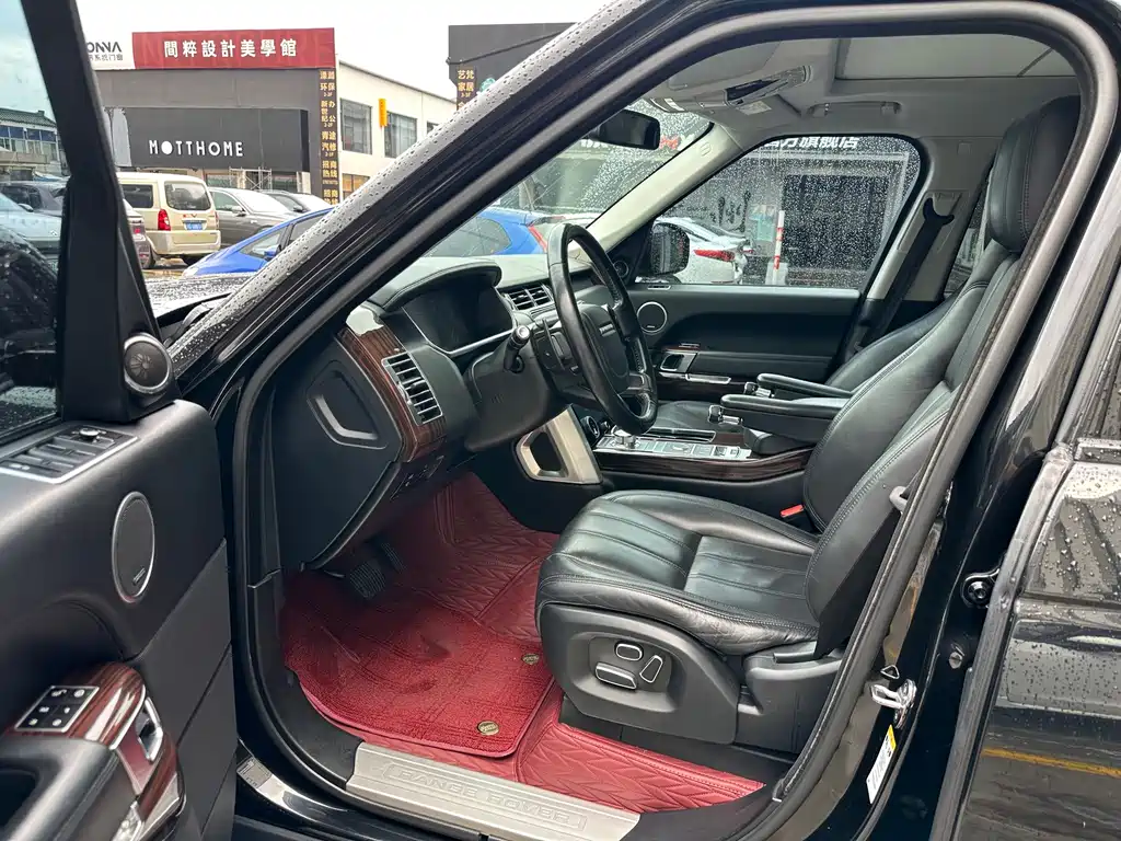 Land Rover Range Rover — миниатюра 3