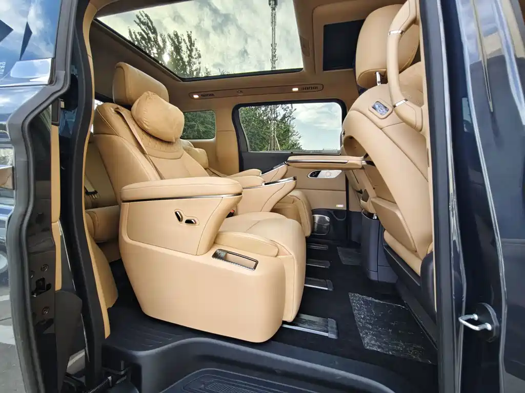 Hongqi Hongqi HQ9 PHEV — миниатюра 17