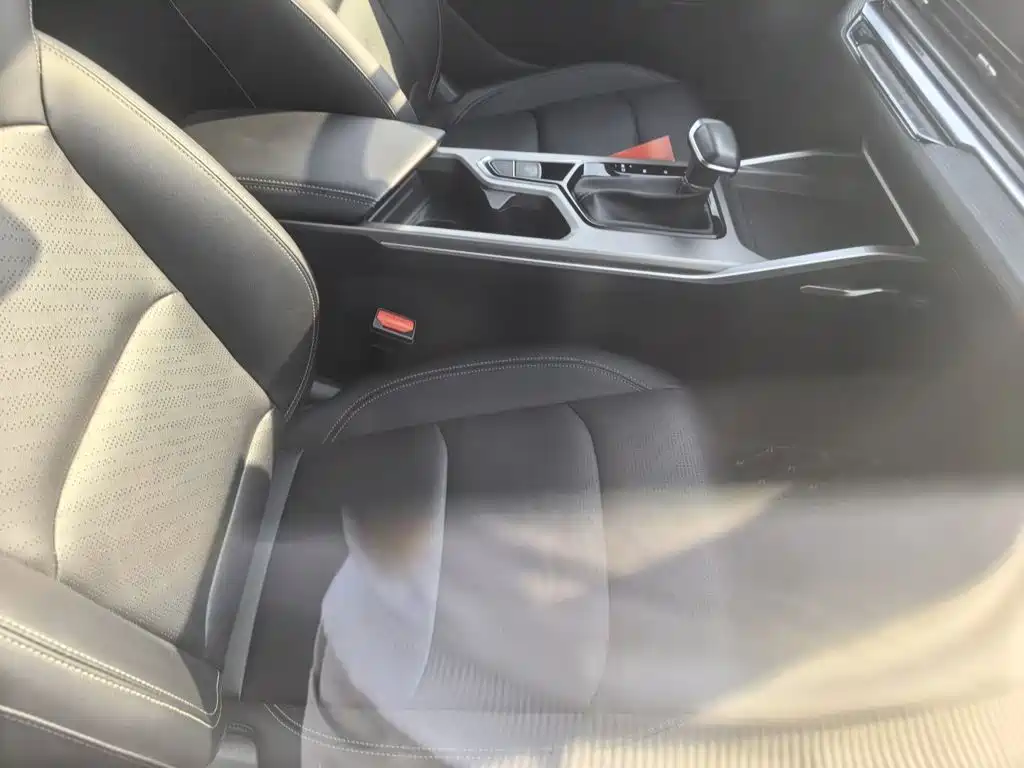 Geely Emgrand — миниатюра 13