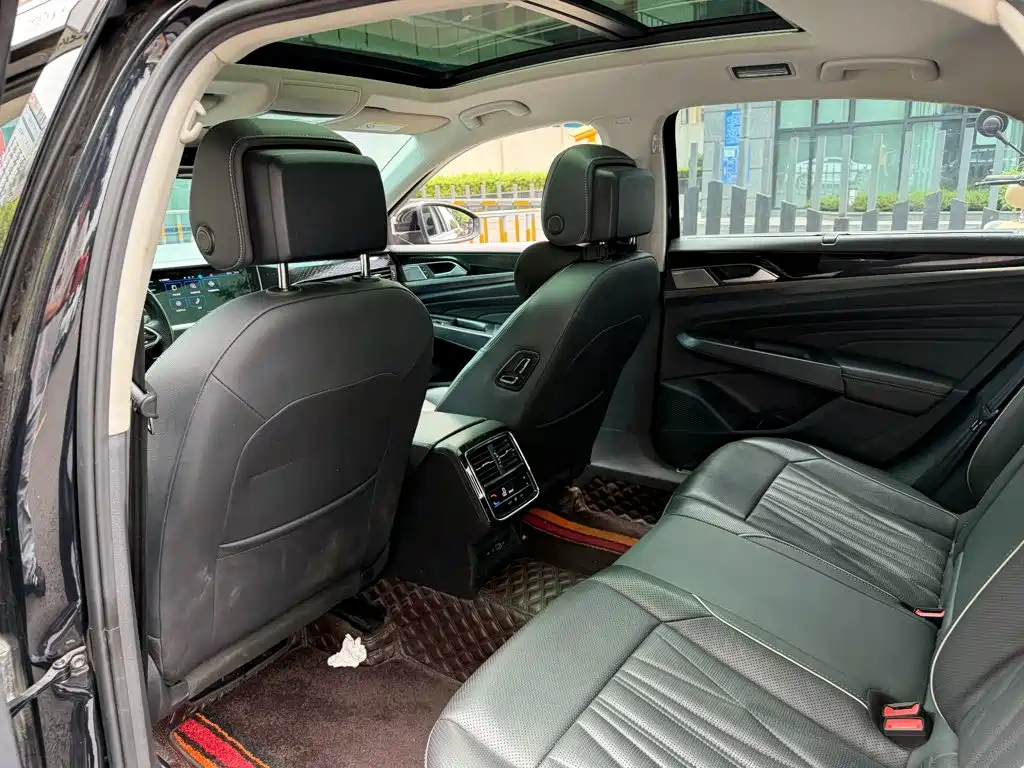 Volkswagen Passat — миниатюра 11