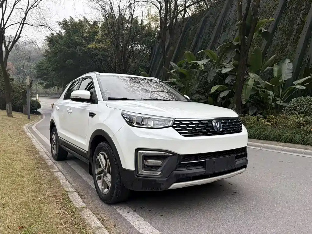 CHANGAN CS55