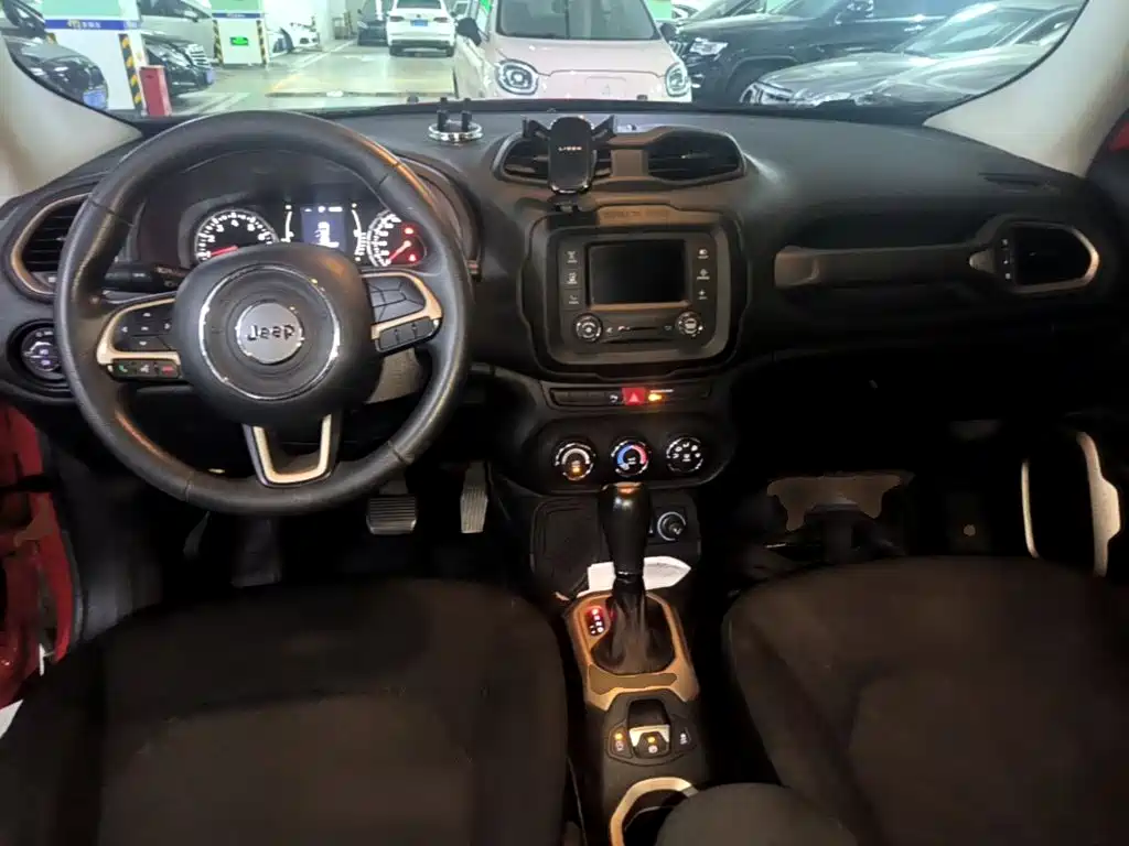 Jeep Renegade — миниатюра 10