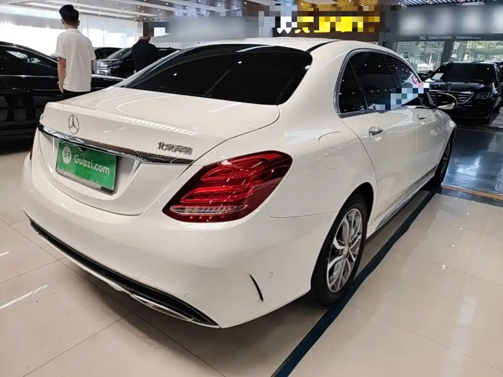 Mercedes-Benz C-Class — миниатюра 7