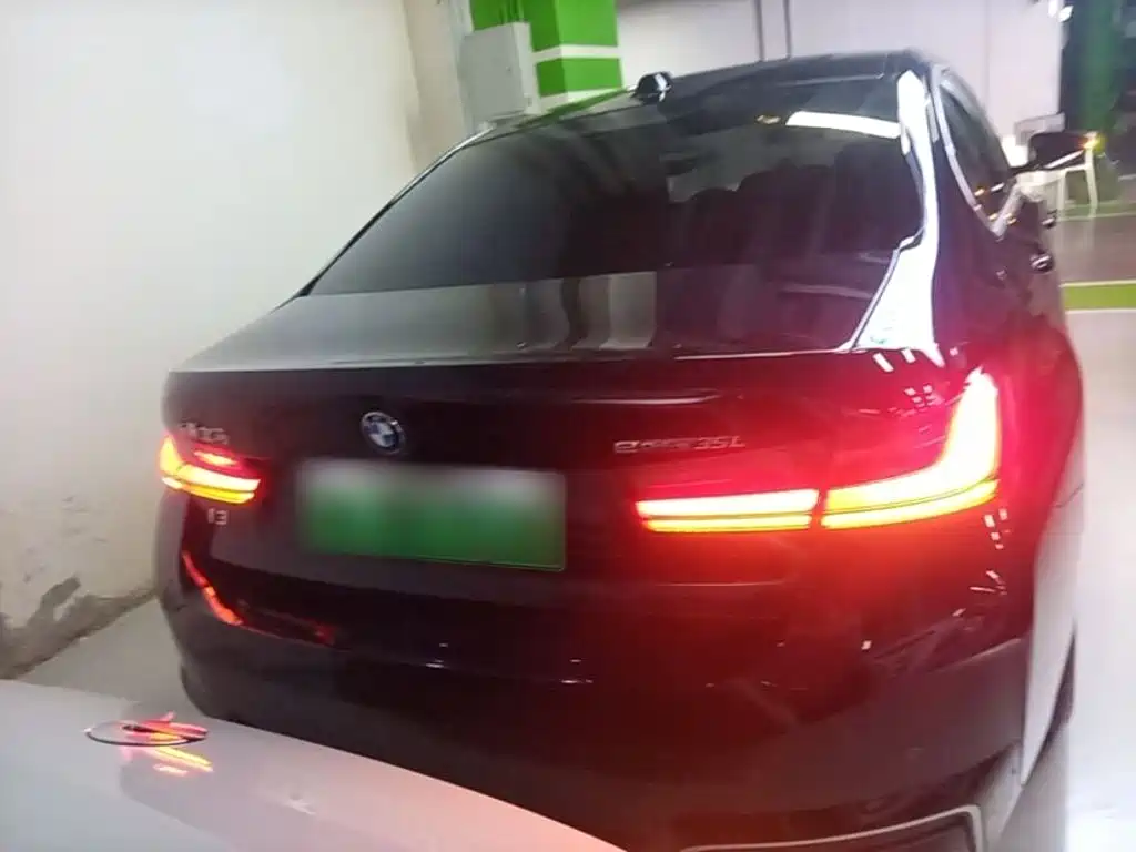 BMW i3 — миниатюра 6
