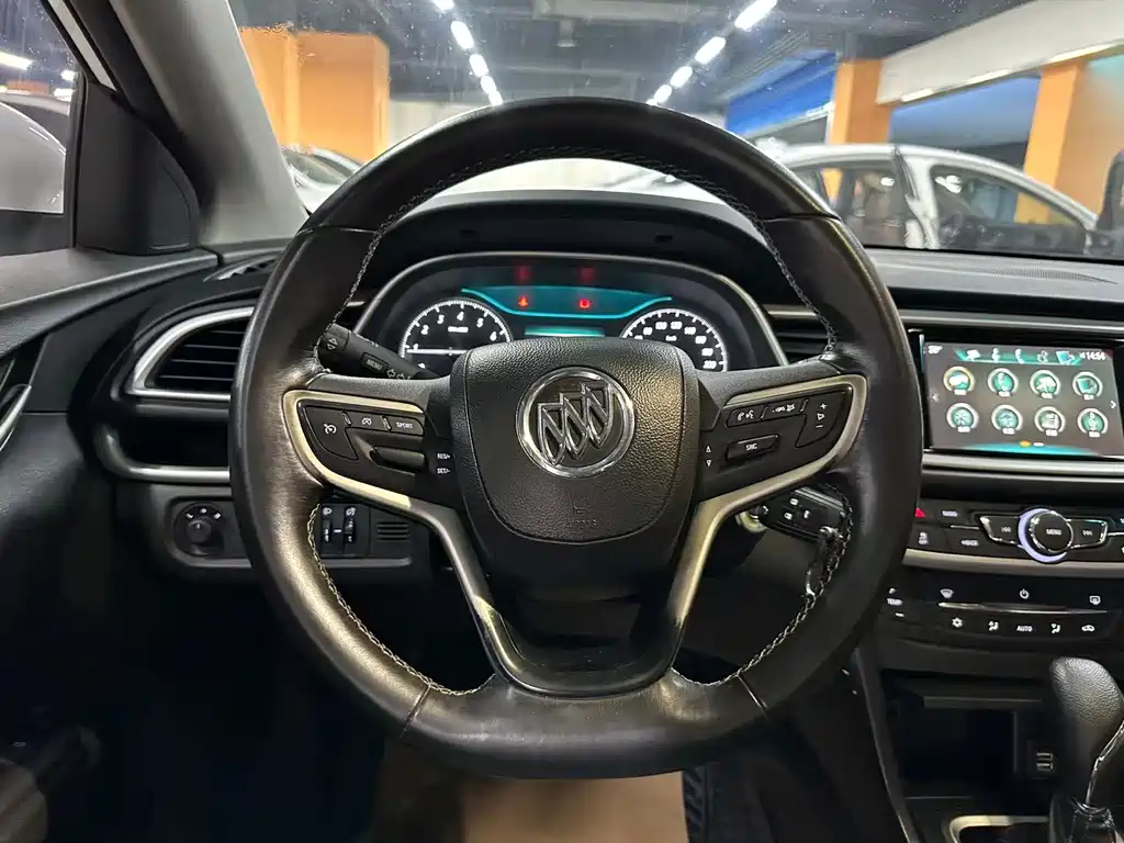 Buick Excelle — миниатюра 10