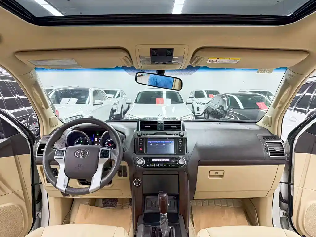 Toyota Prado — миниатюра 9