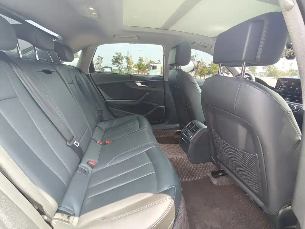 Audi A4L — миниатюра 16