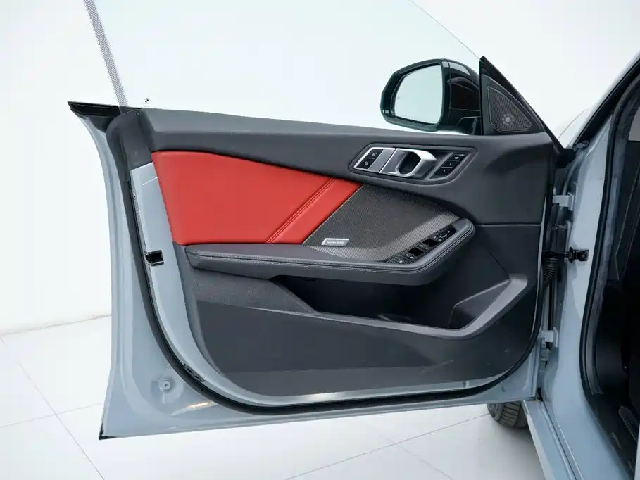 BMW 2 Series — миниатюра 11