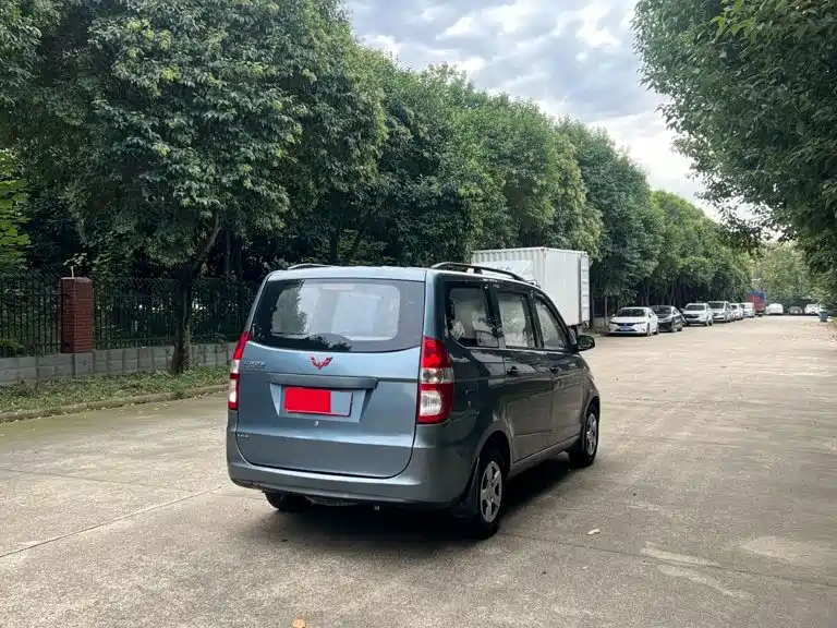 Wuling Hongguang — миниатюра 4