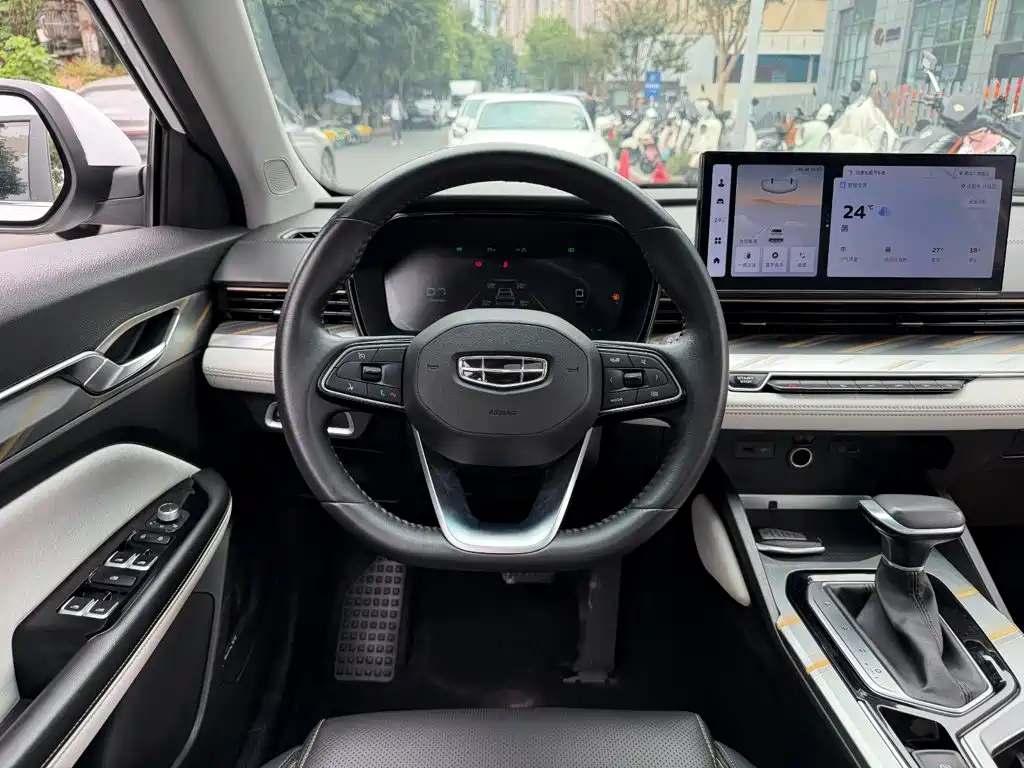 Geely Emgrand L — миниатюра 14