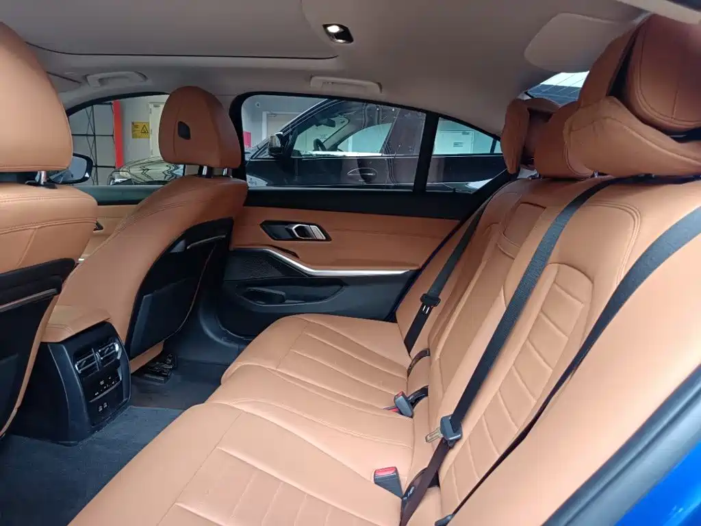 BMW 3 Series — миниатюра 10