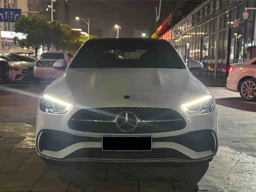 Mercedes-Benz C-Class — миниатюра 2