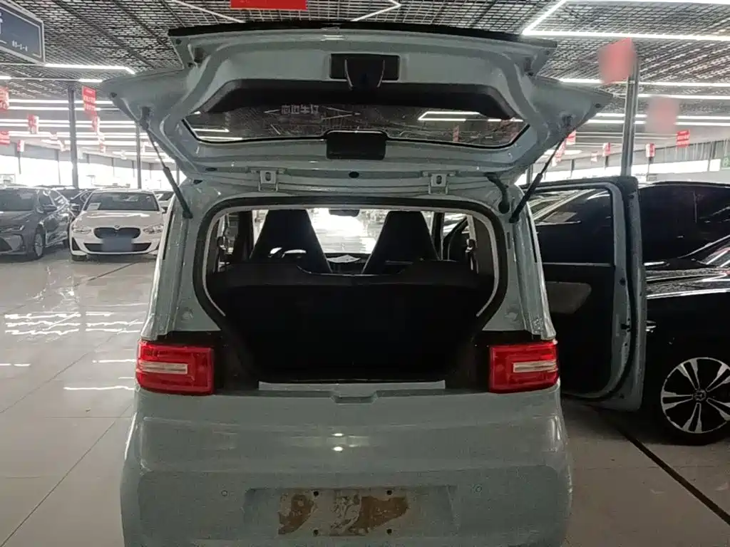 Wuling MINIEV — миниатюра 19