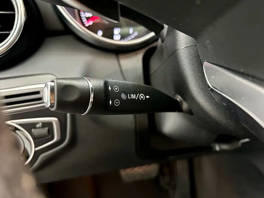 Mercedes-Benz C-Class — миниатюра 17