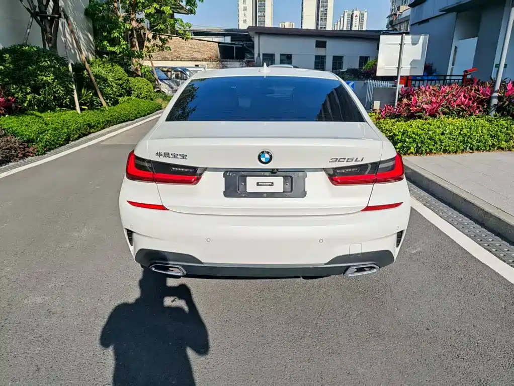 BMW 3 Series — миниатюра 8