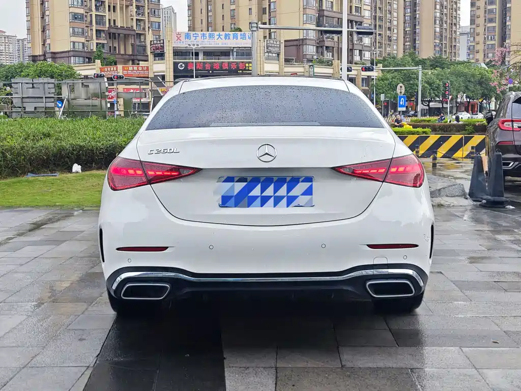Mercedes-Benz C-Class — миниатюра 5