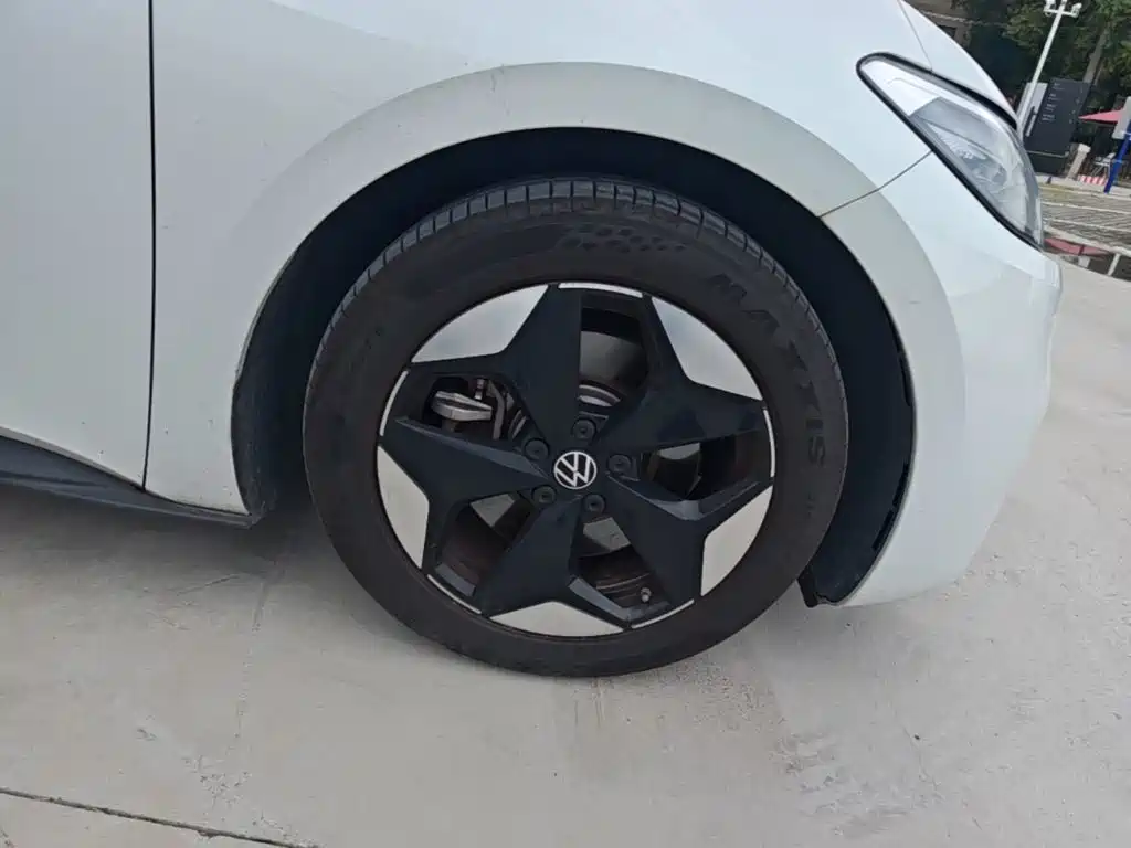 Volkswagen ID.3 — миниатюра 12
