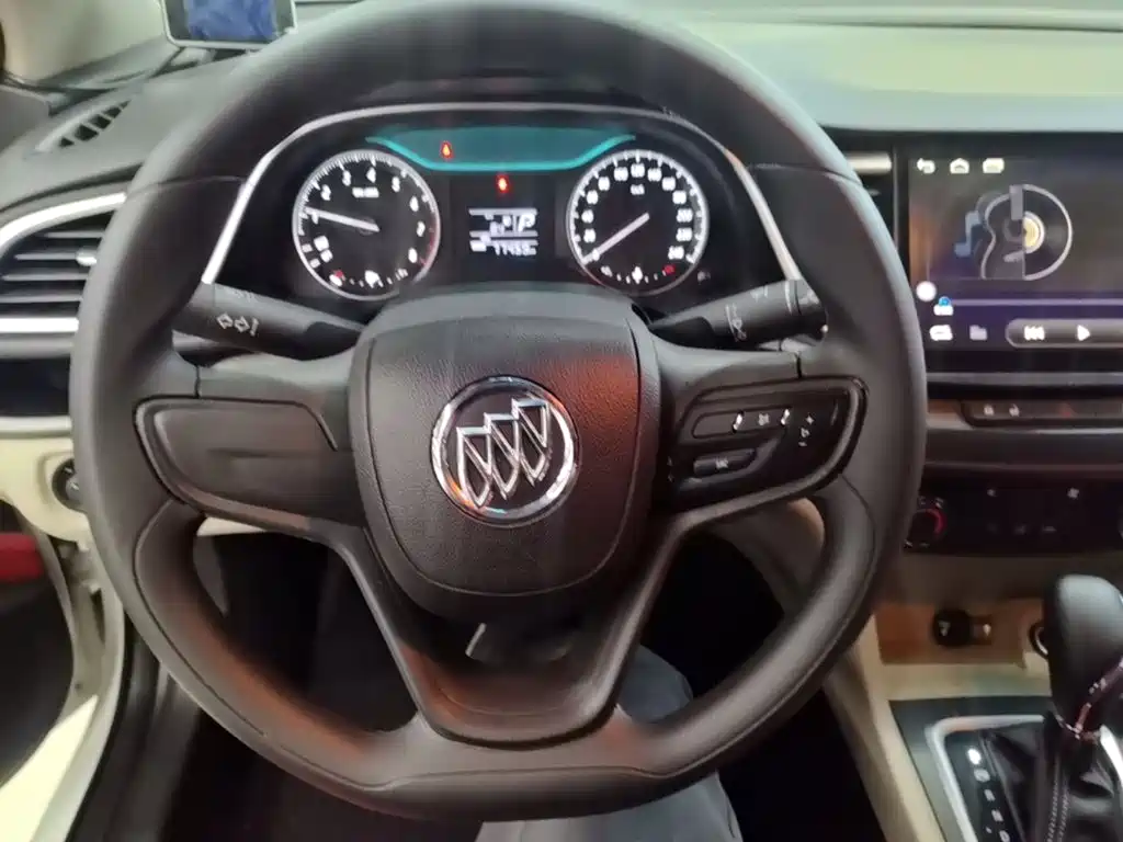 Buick Excelle — миниатюра 11