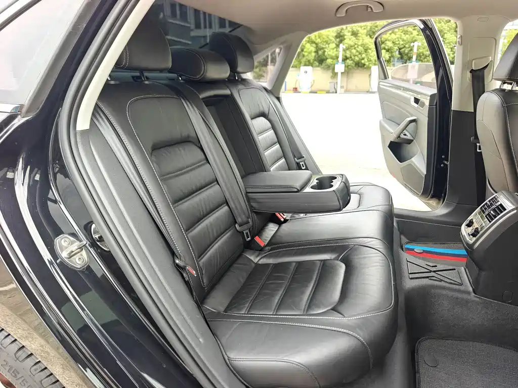 Volkswagen Passat — миниатюра 14