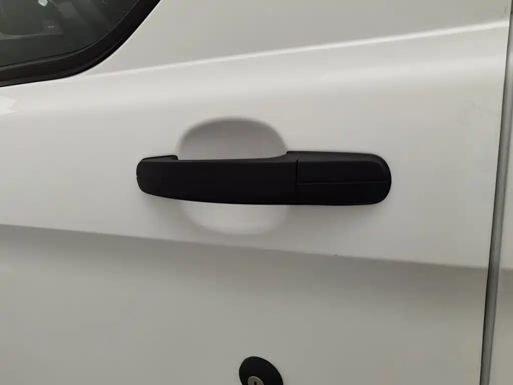 Ford Transit — миниатюра 18