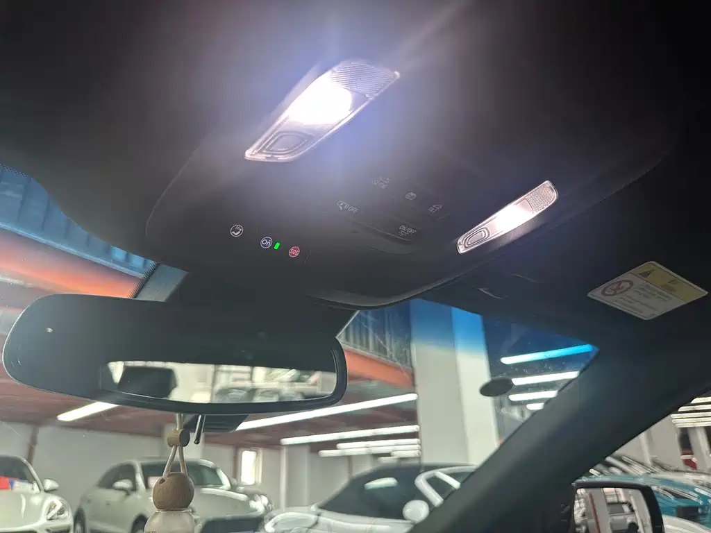 Cadillac CT5 — миниатюра 9