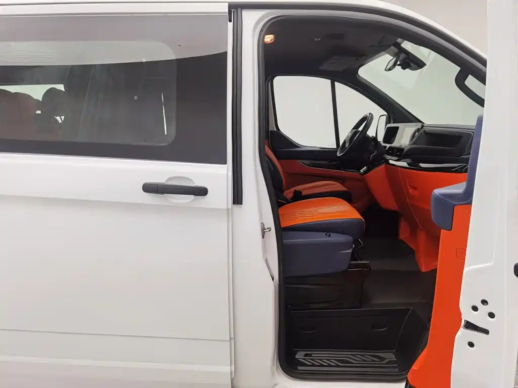 Ford Transit — миниатюра 23