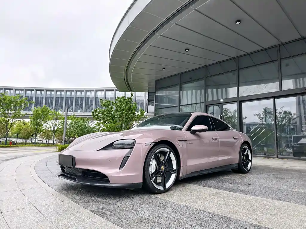 Porsche Taycan
