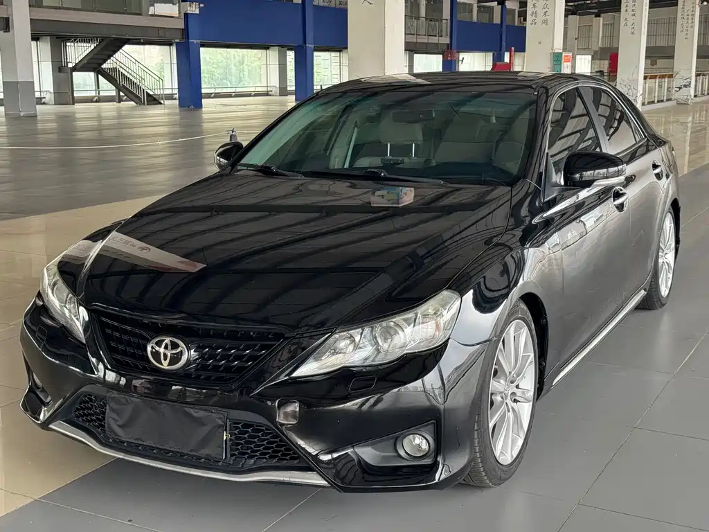 Toyota Reiz 2012