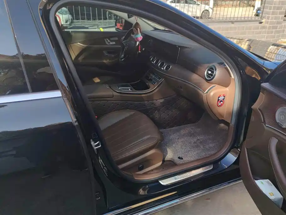 Mercedes-Benz E-Class E 2023 E 300 L Luxury