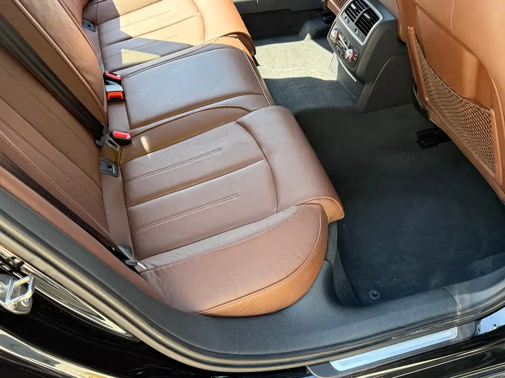 Audi A6L — миниатюра 18