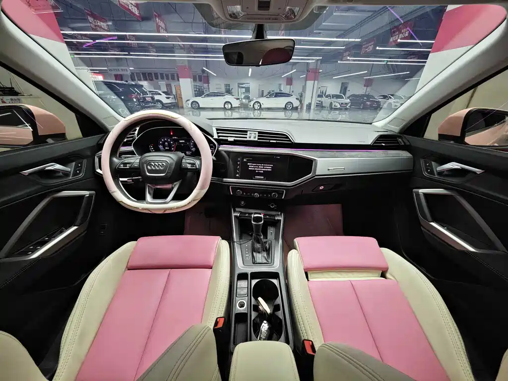 Audi Q3 - фото 4