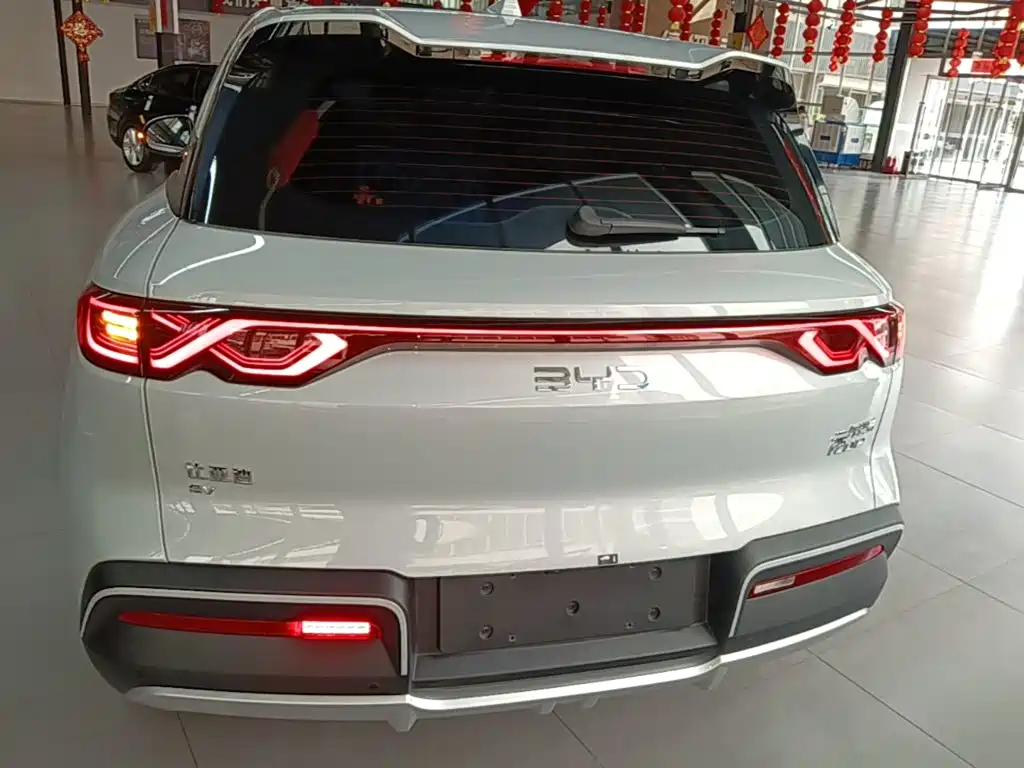 BYD Yuan UP — миниатюра 6